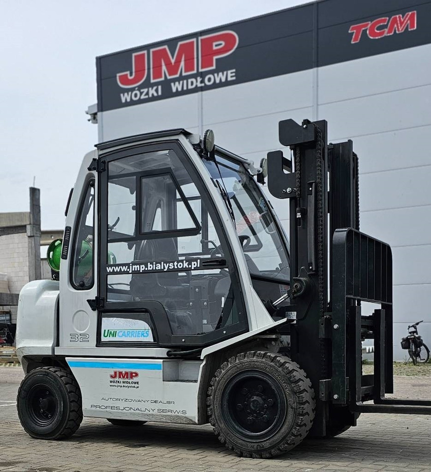 UniCarriers UG1D2A32LQ DX32 - Xe nâng gas: hình 2 UniCarriers UG1D2A32LQ DX32 - Xe nâng gas: hình 2