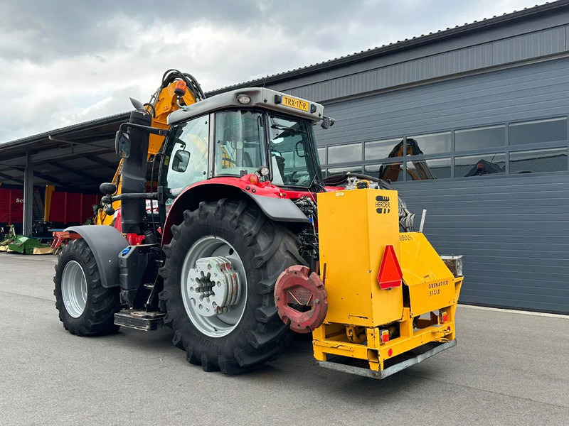 Massey Ferguson 6713S Dyna 6 - Máy cày: hình 4 Massey Ferguson 6713S Dyna 6 - Máy cày: hình 4