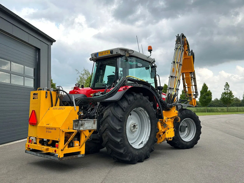 Massey Ferguson 6713S Dyna 6 - Máy cày: hình 3 Massey Ferguson 6713S Dyna 6 - Máy cày: hình 3