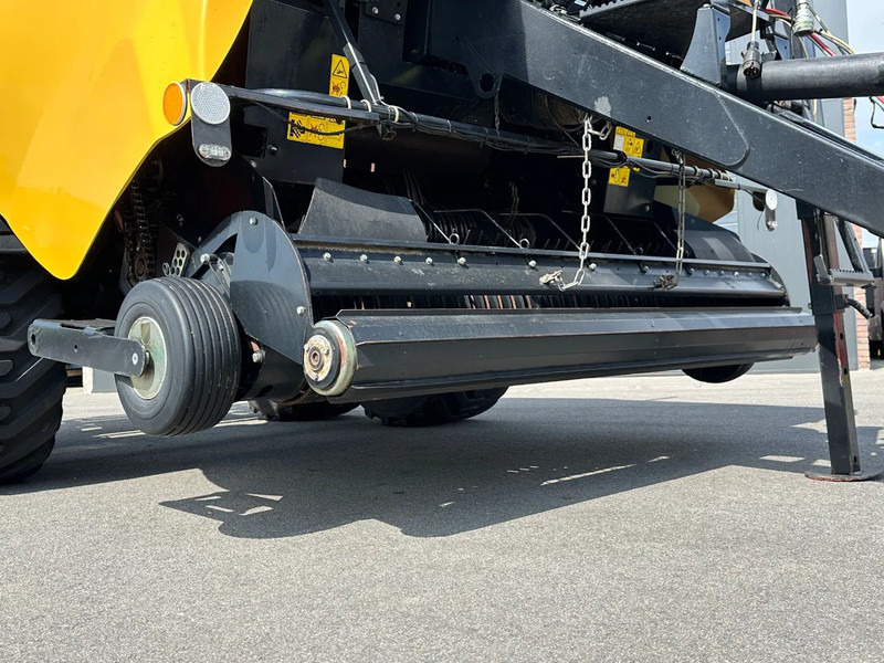Máy móc nông nghiệp New Holland Rollbaler 135 Ultra: hình 12