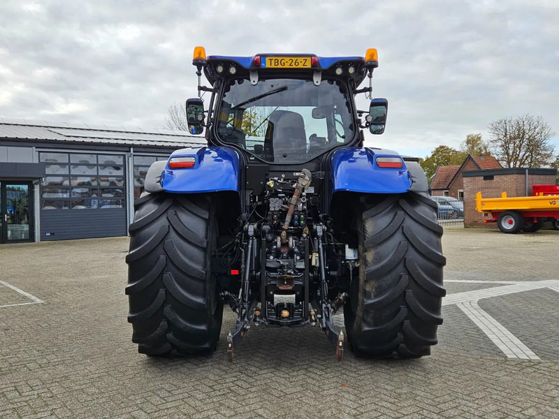 New Holland T7.230AC Autocommand - Máy cày: hình 4 New Holland T7.230AC Autocommand - Máy cày: hình 4