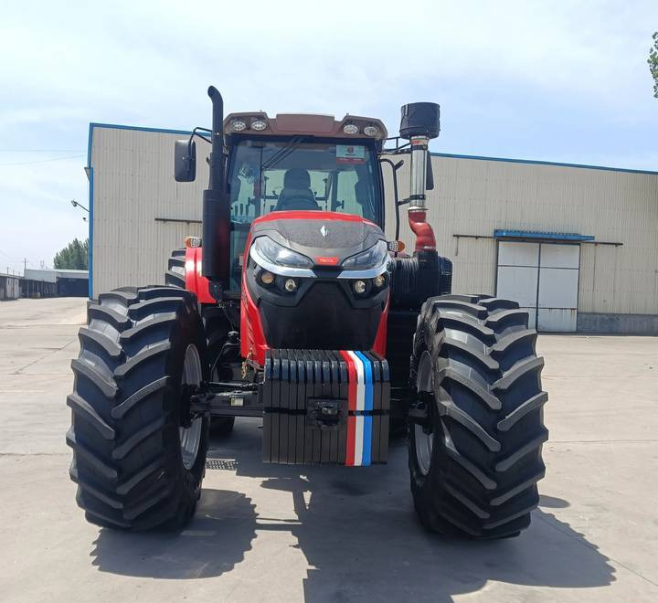 NEW MAXUS 260 HP 4x4 Tractor Warranty up to 10 YEARS НОВИЙ MAXUS 260 К.с. Трактор 4x4 Гарантія до 10 РОКІВ NOWY MAXUS 260 KM Ciągnik 4x4 Gwarancja do 10 LAT - Máy cày: hình 5 NEW MAXUS 260 HP 4x4 Tractor Warranty up to 10 YEARS НОВИЙ MAXUS 260 К.с. Трактор 4x4 Гарантія до 10 РОКІВ NOWY MAXUS 260 KM Ciągnik 4x4 Gwarancja do 10 LAT - Máy cày: hình 5