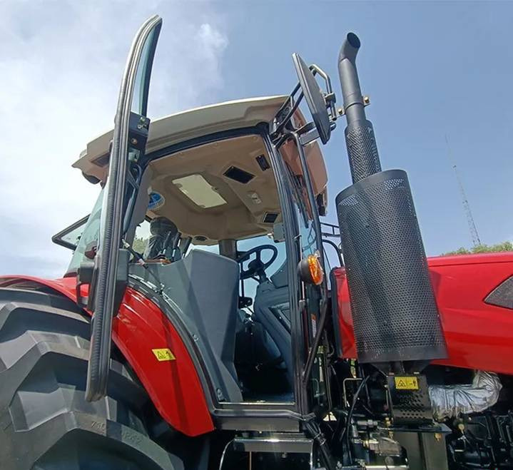 NEW MAXUS 280 HP 4x4 Tractor Warranty НОВИЙ MAXUS 280 К.с. 4x4 Трактор Гарантія NOWY Ciągnik 280 KM 4x4 MAXUS Gwarancja - Máy cày: hình 5 NEW MAXUS 280 HP 4x4 Tractor Warranty НОВИЙ MAXUS 280 К.с. 4x4 Трактор Гарантія NOWY Ciągnik 280 KM 4x4 MAXUS Gwarancja - Máy cày: hình 5