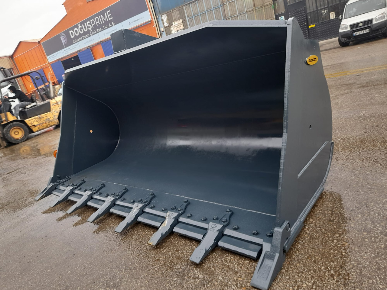 Doosan - Gầu xúc lật cho Máy móc xây dựng: hình 1 Doosan - Gầu xúc lật cho Máy móc xây dựng: hình 1