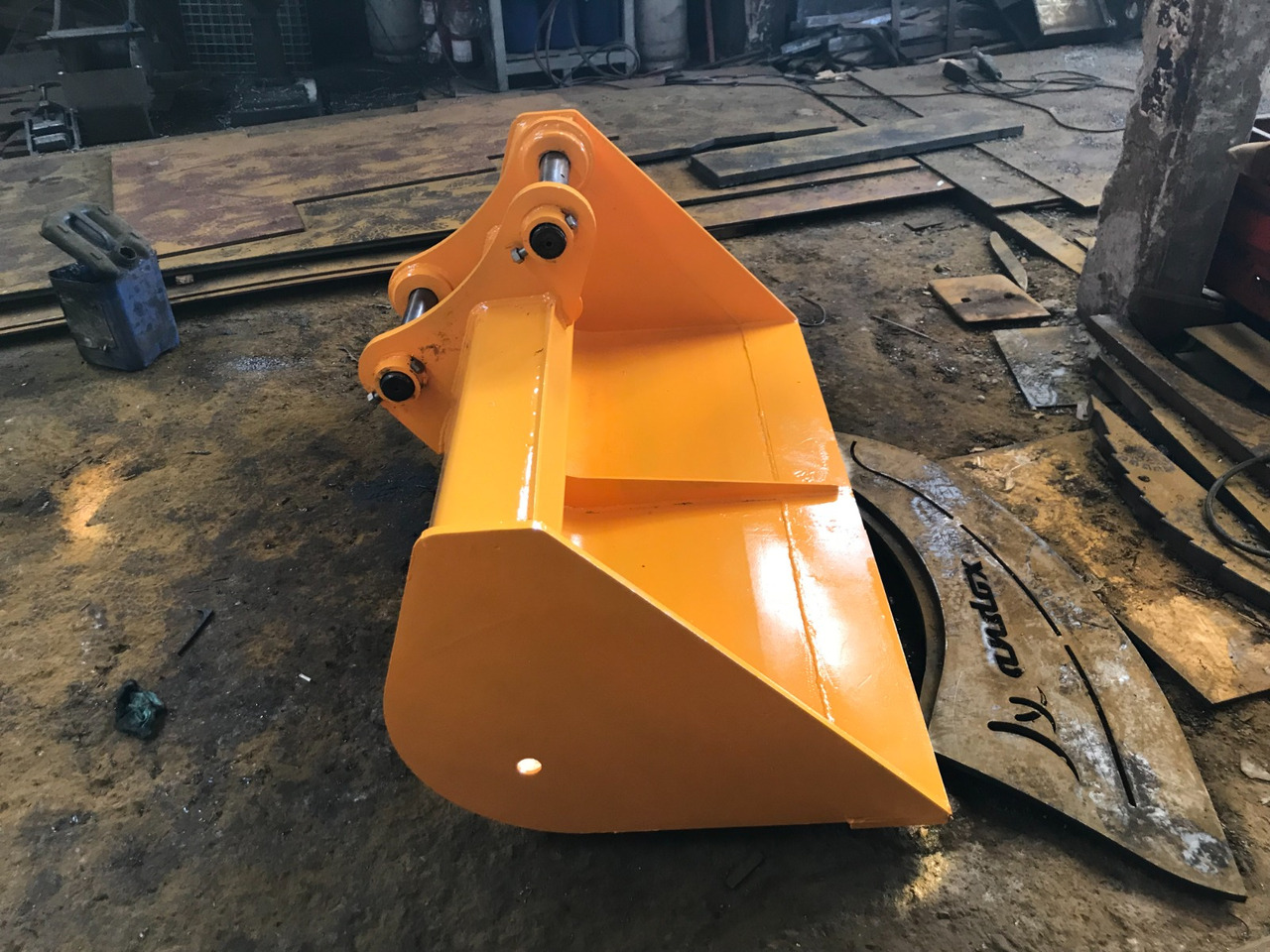 Volvo - Gầu xúc lật cho Máy móc xây dựng: hình 4 Volvo - Gầu xúc lật cho Máy móc xây dựng: hình 4