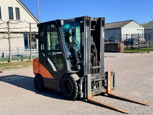 Doosan D35c Pro-7 - Xe nâng diesel: hình 4 Doosan D35c Pro-7 - Xe nâng diesel: hình 4