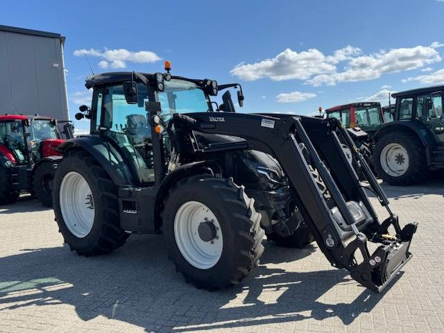 Valtra G125 Ecopower Active, 115 uur!! FH+PTO+Voorlader - Máy cày: hình 4 Valtra G125 Ecopower Active, 115 uur!! FH+PTO+Voorlader - Máy cày: hình 4