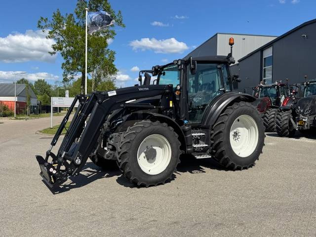 Valtra G125 Ecopower Active, 115 uur!! FH+PTO+Voorlader - Máy cày: hình 1 Valtra G125 Ecopower Active, 115 uur!! FH+PTO+Voorlader - Máy cày: hình 1