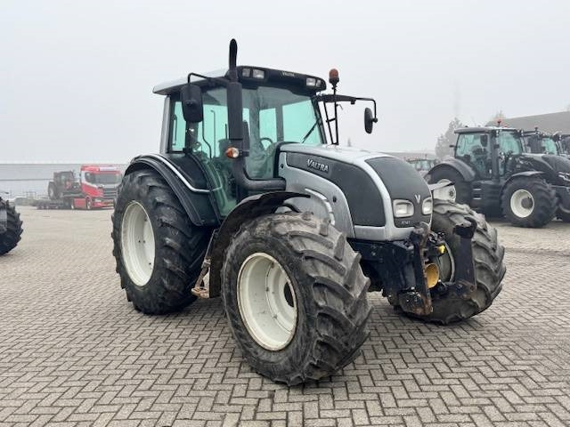Valtra N141 hitech, Fronthef, Frontpto - Máy cày: hình 2 Valtra N141 hitech, Fronthef, Frontpto - Máy cày: hình 2