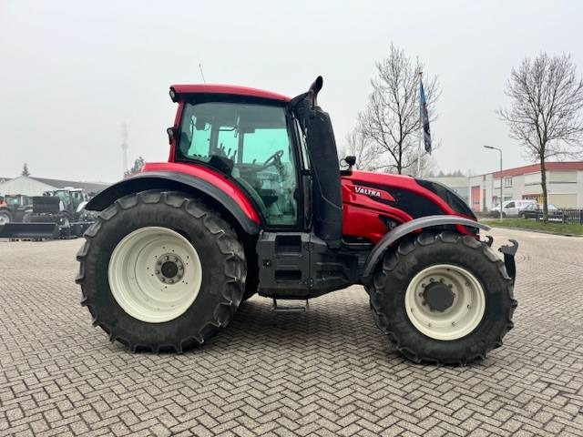 Valtra T144 Hitech - Máy cày: hình 4 Valtra T144 Hitech - Máy cày: hình 4