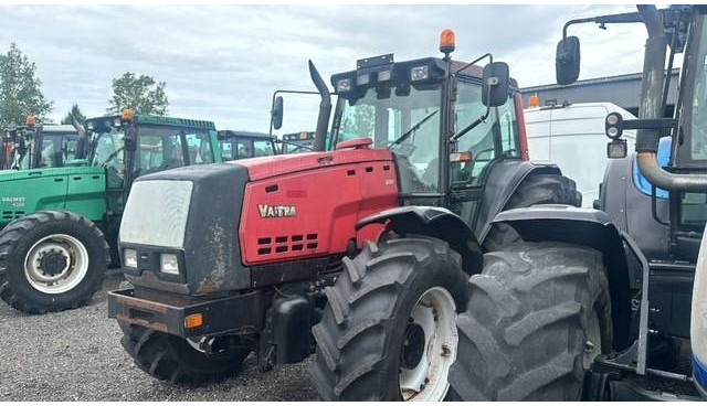 Valtra Valmet 8450, Voorasvering! - Máy cày: hình 4 Valtra Valmet 8450, Voorasvering! - Máy cày: hình 4