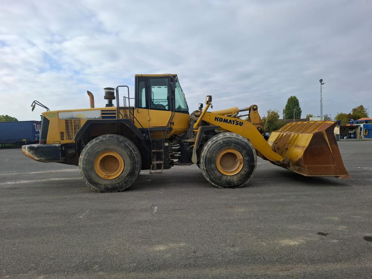 Komatsu WA480-6 - Máy xúc lật bánh lốp: hình 1 Komatsu WA480-6 - Máy xúc lật bánh lốp: hình 1