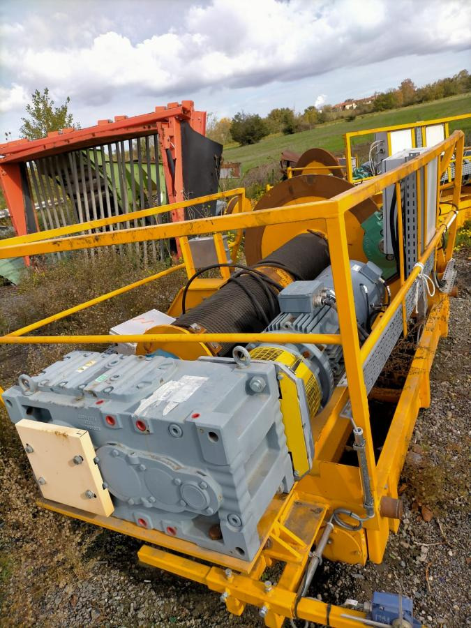 - Tay quay: hình 3 - Tay quay: hình 3