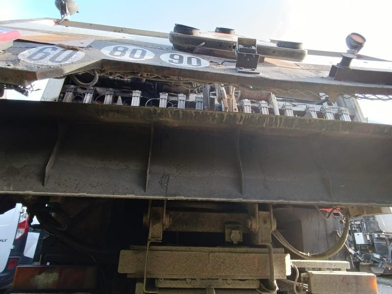 Renault - Máy phun nhựa đường: hình 4 Renault - Máy phun nhựa đường: hình 4