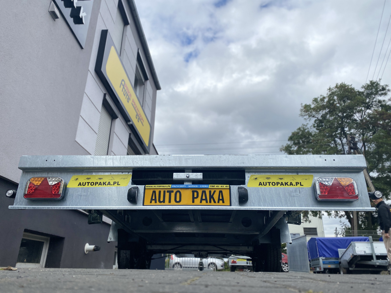 PRZYCZEPA PLATFORMOWA 5X2 WARK DMC 3500 / WARK PLATFORM TRAILER 5X2 DMC 3500 - Rơ moóc thùng lửng/ Phẳng: hình 5 PRZYCZEPA PLATFORMOWA 5X2 WARK DMC 3500 / WARK PLATFORM TRAILER 5X2 DMC 3500 - Rơ moóc thùng lửng/ Phẳng: hình 5