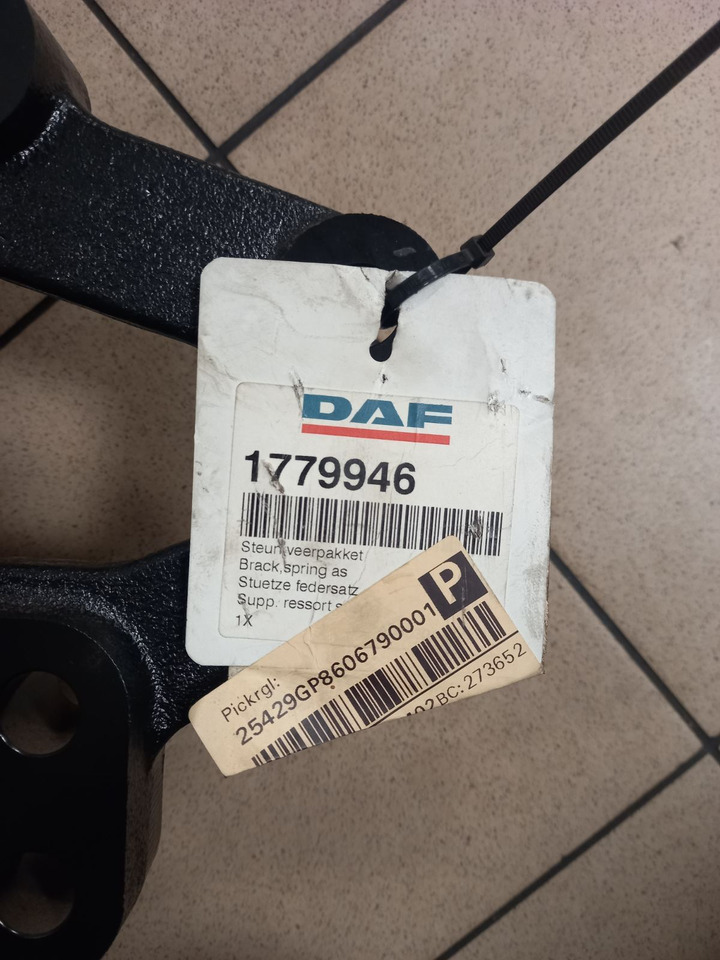 DAF KRONKŠTEINAS XF95 - Thân xe và ngoại thất: hình 2 DAF KRONKŠTEINAS XF95 - Thân xe và ngoại thất: hình 2