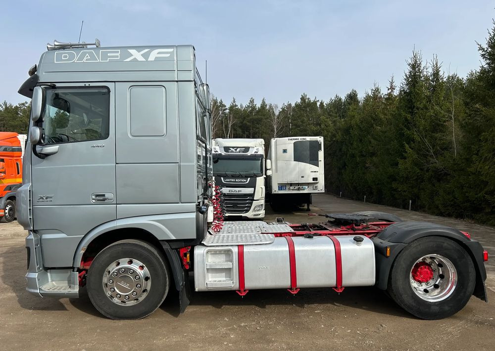 DAF XF 106 440 KM / AUTOMAT / RETARDER / HYDRAULIKA HYVA / ALUFELGI ALCOA / 2017 ROK !! - Xe đầu kéo: hình 4 DAF XF 106 440 KM / AUTOMAT / RETARDER / HYDRAULIKA HYVA / ALUFELGI ALCOA / 2017 ROK !! - Xe đầu kéo: hình 4