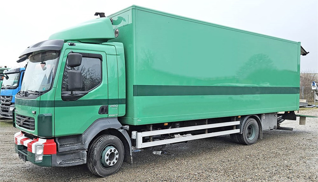 Volvo Industrial pressure washer - Tiện ích/ Xe đặc dụng, Xe tải: hình 1 Volvo Industrial pressure washer - Tiện ích/ Xe đặc dụng, Xe tải: hình 1