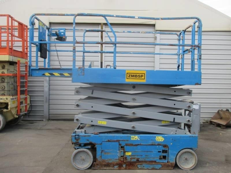 Genie GS 2646 - Máy nâng người hình kéo: hình 1 Genie GS 2646 - Máy nâng người hình kéo: hình 1