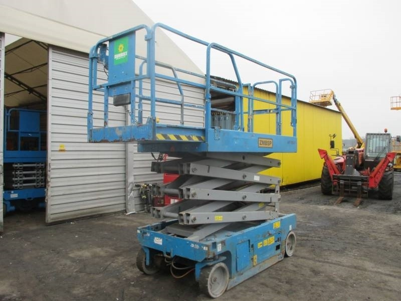 Genie GS 2646 - Máy nâng người hình kéo: hình 2 Genie GS 2646 - Máy nâng người hình kéo: hình 2