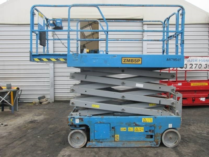 Genie GS 2646 - Máy nâng người hình kéo: hình 1 Genie GS 2646 - Máy nâng người hình kéo: hình 1