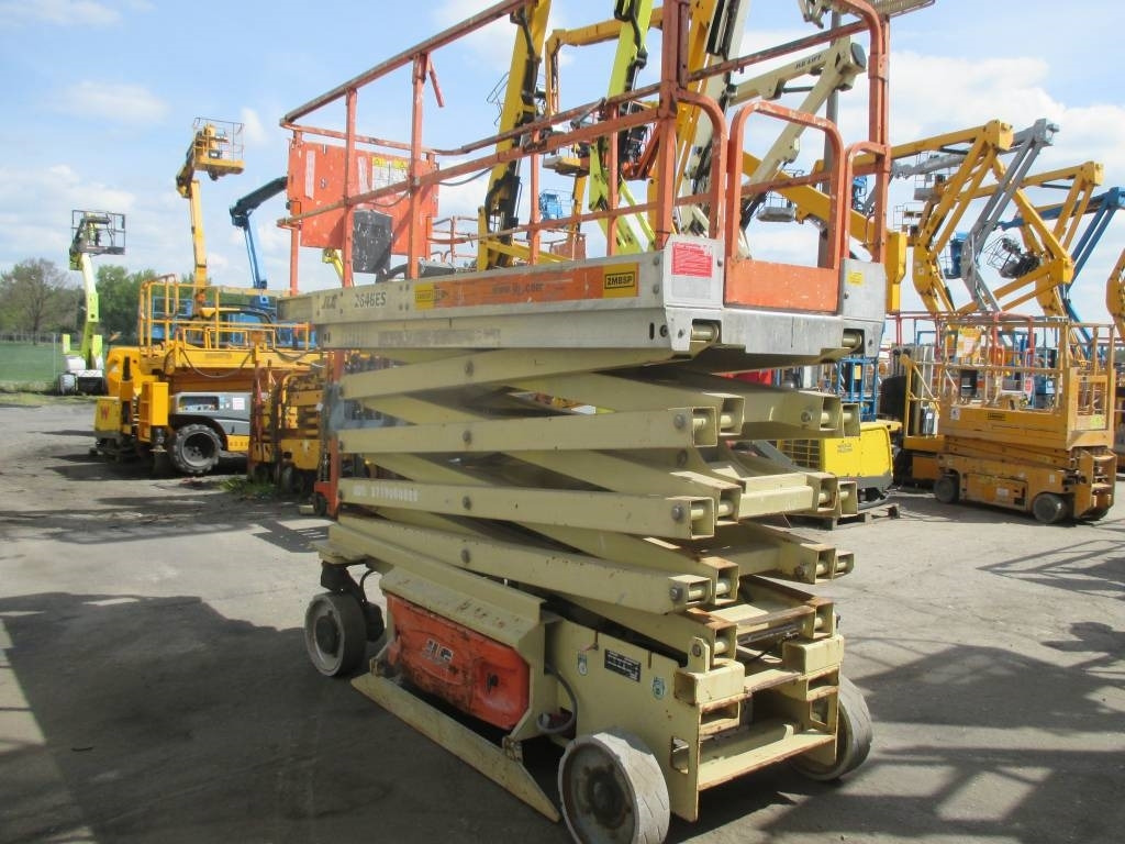 JLG 2646 ES - Máy nâng người hình kéo: hình 4 JLG 2646 ES - Máy nâng người hình kéo: hình 4