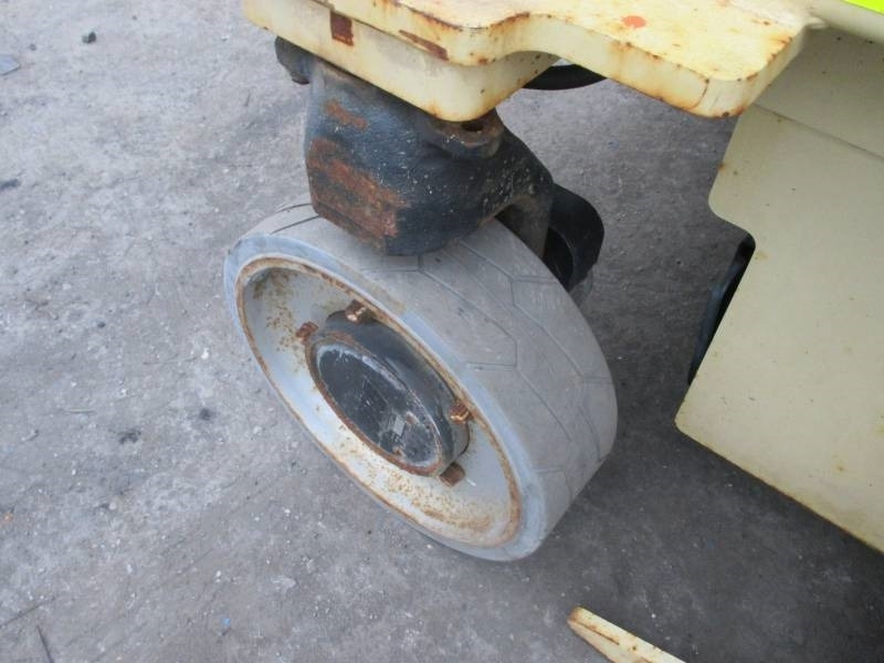 Máy nâng người hình kéo JLG 2646 ES: hình 10