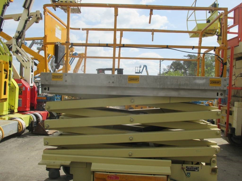 JLG 3246 ES - Máy nâng người hình kéo: hình 5 JLG 3246 ES - Máy nâng người hình kéo: hình 5