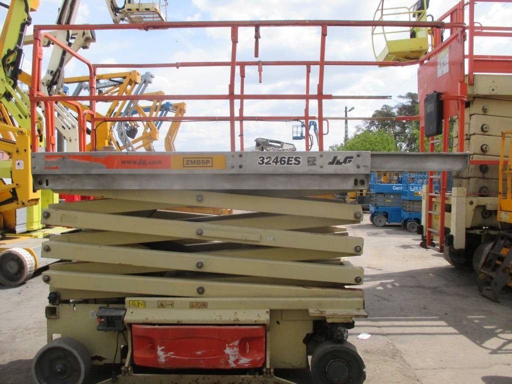 JLG 3246 ES - Máy nâng người hình kéo: hình 5 JLG 3246 ES - Máy nâng người hình kéo: hình 5