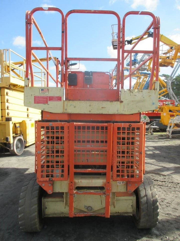 JLG 4069 LE - Máy nâng người hình kéo: hình 4 JLG 4069 LE - Máy nâng người hình kéo: hình 4