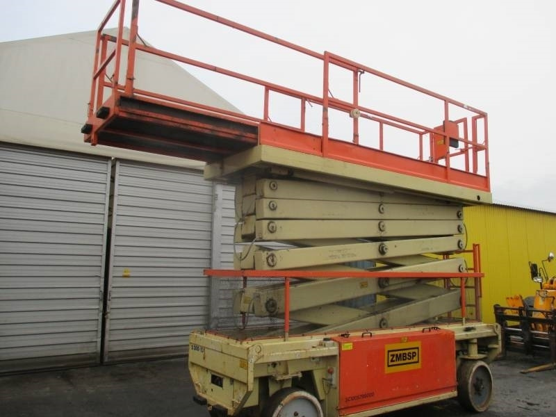 JLG Liftlux 180-12 - Máy nâng người hình kéo: hình 2 JLG Liftlux 180-12 - Máy nâng người hình kéo: hình 2
