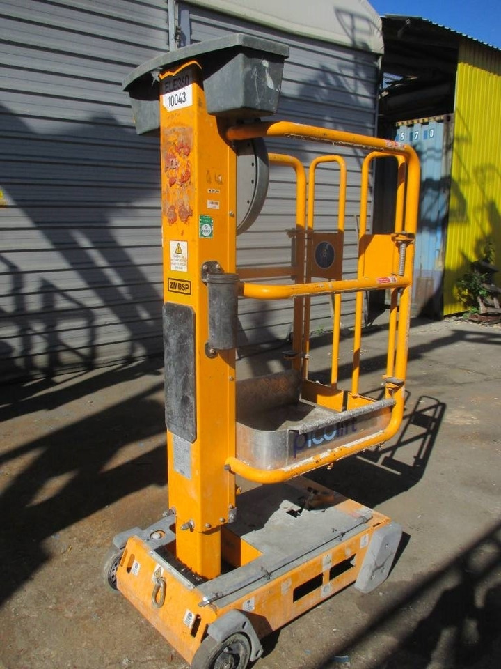 JLG Pecolift  - Máy nâng người thẳng đứng: hình 2 JLG Pecolift  - Máy nâng người thẳng đứng: hình 2