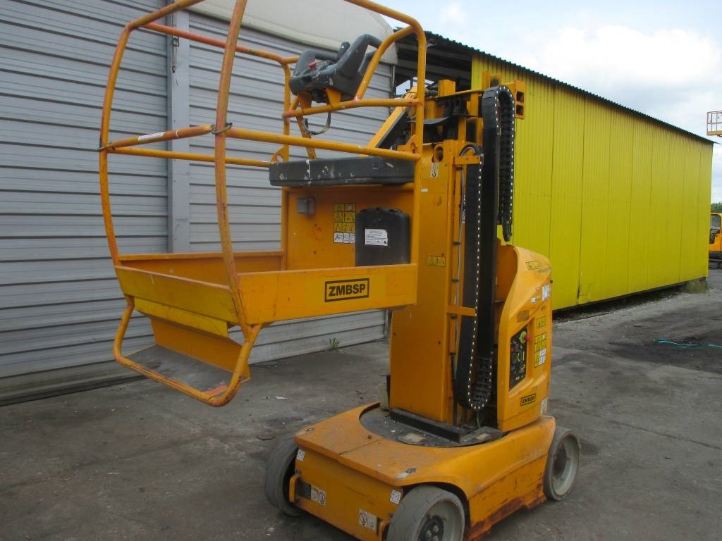 JLG Toucan 8 E - Máy nâng người thẳng đứng: hình 2 JLG Toucan 8 E - Máy nâng người thẳng đứng: hình 2