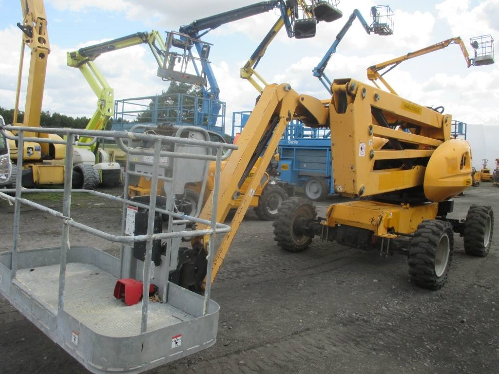 Manitou 160 ATJ - Xe nâng người nhiều khớp nối: hình 5 Manitou 160 ATJ - Xe nâng người nhiều khớp nối: hình 5