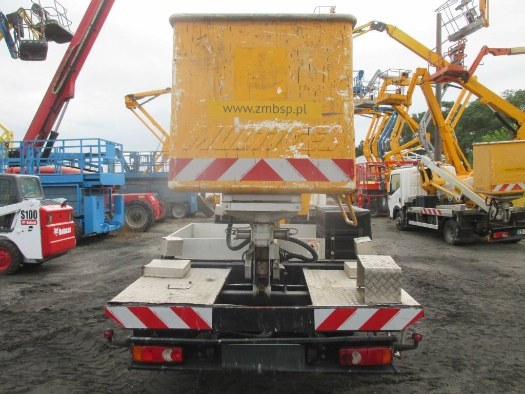 Multitel MT 202 - Nền bục trên không gắn trên xe tải: hình 4 Multitel MT 202 - Nền bục trên không gắn trên xe tải: hình 4