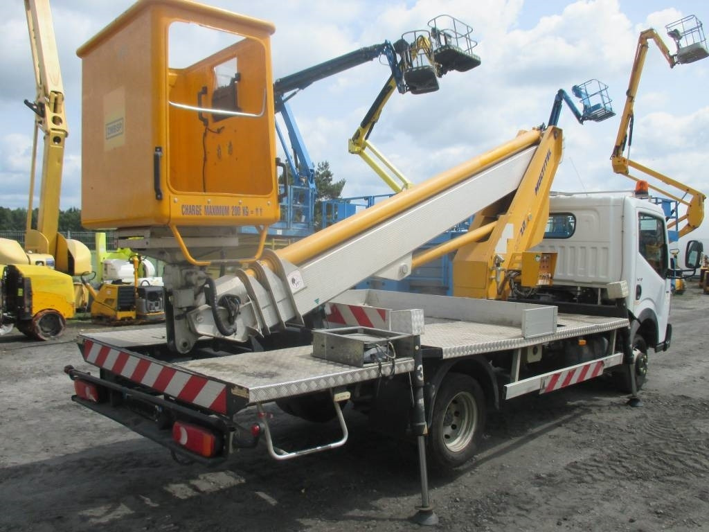 Multitel MT 202 DS - Nền bục trên không gắn trên xe tải: hình 3 Multitel MT 202 DS - Nền bục trên không gắn trên xe tải: hình 3