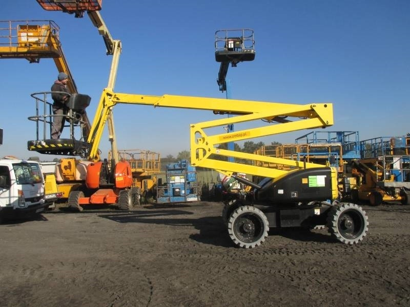 Niftylift HR 17 D 4x4 - Xe nâng người nhiều khớp nối: hình 1 Niftylift HR 17 D 4x4 - Xe nâng người nhiều khớp nối: hình 1