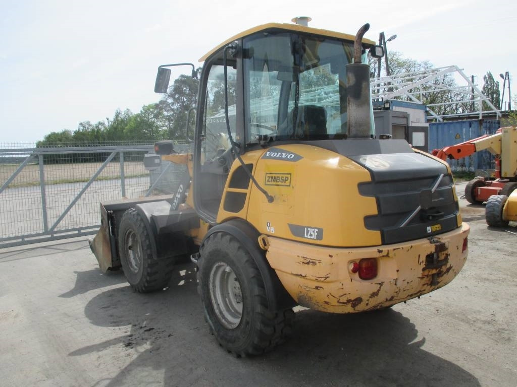 Volvo L 25 F - Máy xúc lật bánh lốp: hình 4 Volvo L 25 F - Máy xúc lật bánh lốp: hình 4