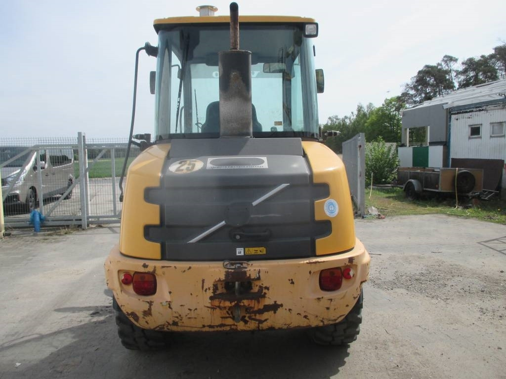 Volvo L 25 F - Máy xúc lật bánh lốp: hình 3 Volvo L 25 F - Máy xúc lật bánh lốp: hình 3