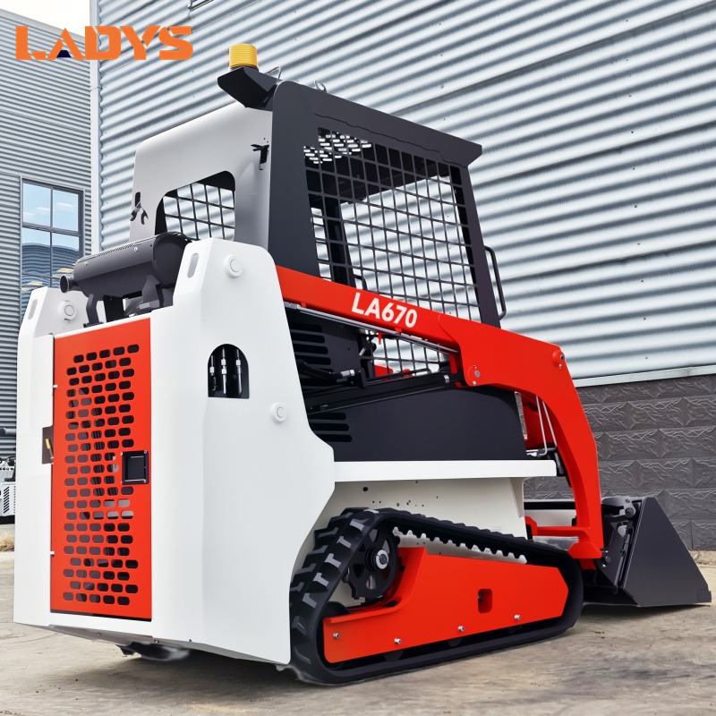 LADYS LA670 Mini Small Skid Steer Loader Compact Track Diesel Mini Skid Steer Loader For Sale With Small Mini Skid Steer Attachments 4 In 1 Bucket - Máy xúc lật đa năng: hình 5 LADYS LA670 Mini Small Skid Steer Loader Compact Track Diesel Mini Skid Steer Loader For Sale With Small Mini Skid Steer Attachments 4 In 1 Bucket - Máy xúc lật đa năng: hình 5