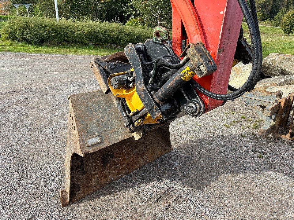 Kubota KX080-4 - Máy xúc bánh xích: hình 5 Kubota KX080-4 - Máy xúc bánh xích: hình 5
