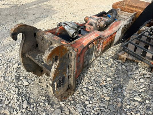 BRH NPK GH9 - Búa thủy lực: hình 4 BRH NPK GH9 - Búa thủy lực: hình 4