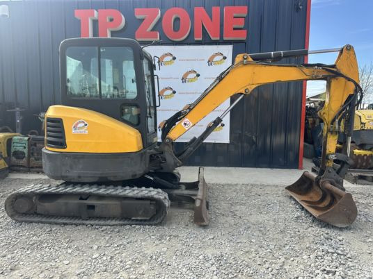 Bobcat E35 Cabine à 20500 € HT - Máy xúc mini: hình 1 Bobcat E35 Cabine à 20500 € HT - Máy xúc mini: hình 1