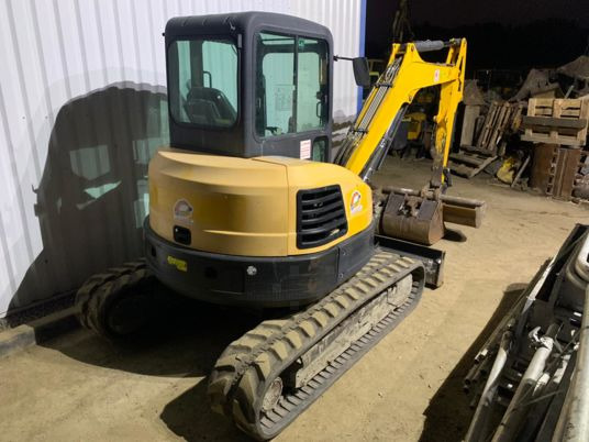 Bobcat E50 - Máy xúc mini: hình 4 Bobcat E50 - Máy xúc mini: hình 4