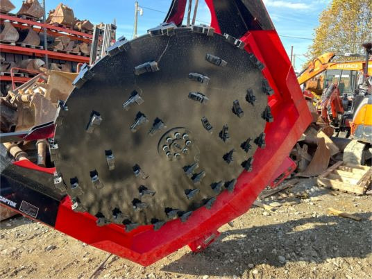 Broyeur forestier pour minichargeur - Mulcher lâm nghiệp: hình 5 Broyeur forestier pour minichargeur - Mulcher lâm nghiệp: hình 5