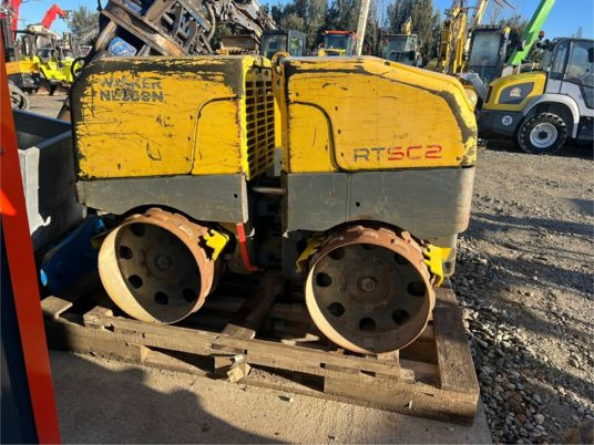 Wacker Neuson RT82-SC2 - Máy lăn nhỏ: hình 1 Wacker Neuson RT82-SC2 - Máy lăn nhỏ: hình 1