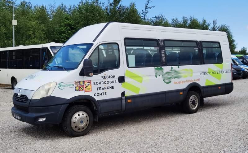 Iveco Daily 23 miejsca, KLIMA, WEBASTO - Xe bus ngoại ô: hình 3 Iveco Daily 23 miejsca, KLIMA, WEBASTO - Xe bus ngoại ô: hình 3