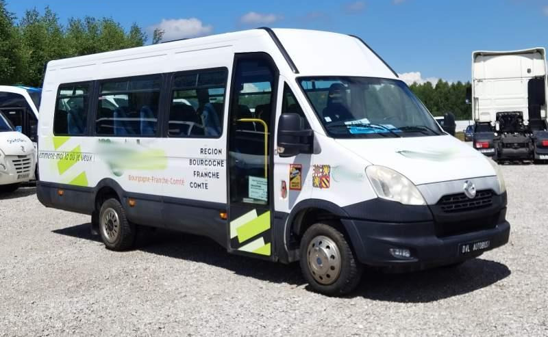 Iveco Daily 23 miejsca, KLIMA, WEBASTO - Xe bus ngoại ô: hình 1 Iveco Daily 23 miejsca, KLIMA, WEBASTO - Xe bus ngoại ô: hình 1