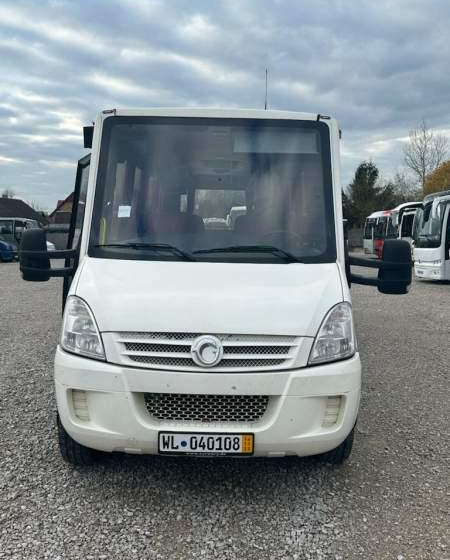 Iveco Daily Kutsenits 2011 Rossero, Prodig - Xe bus mini, Xe van chở khách: hình 3 Iveco Daily Kutsenits 2011 Rossero, Prodig - Xe bus mini, Xe van chở khách: hình 3