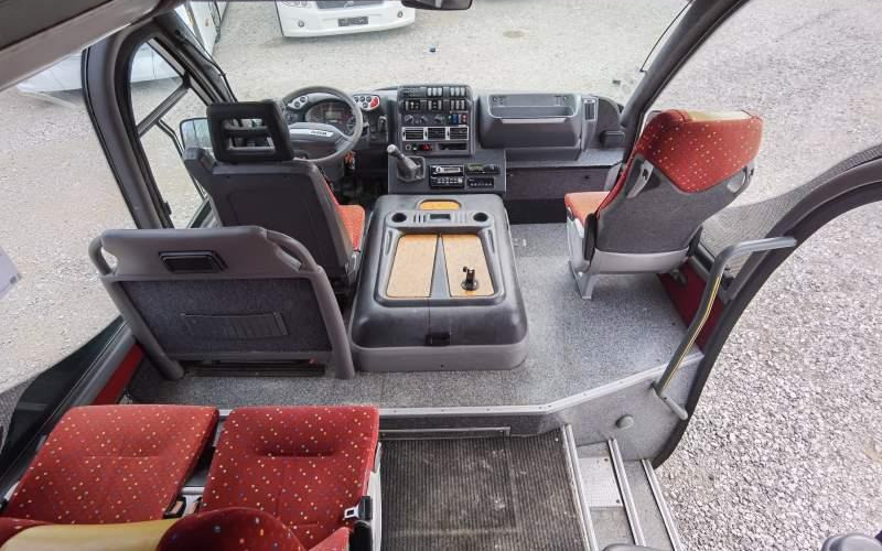 Xe bus ngoại ô Iveco Indcar Mago 33 *klima*: hình 49